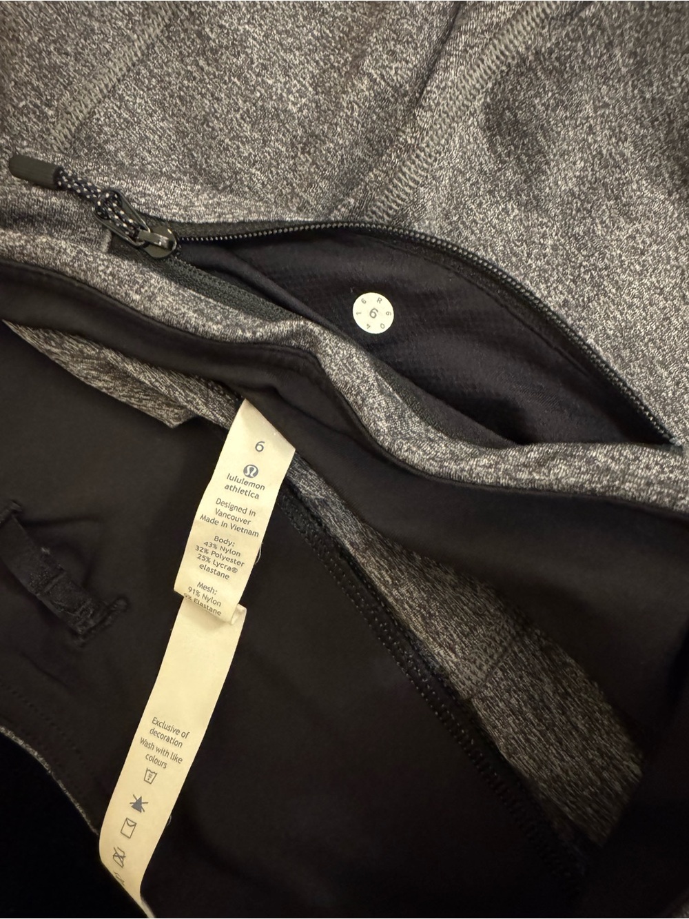 Lululemon Women’s Pace Rival Mid-Rise Crop 22” - Picture 3 of 3